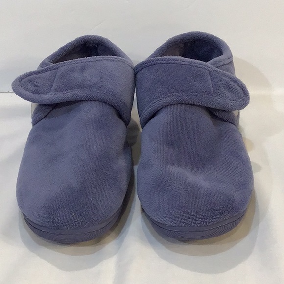 Soft UNISEX indoor outdoor slippers full foot coverage. - Picture 1 of 6